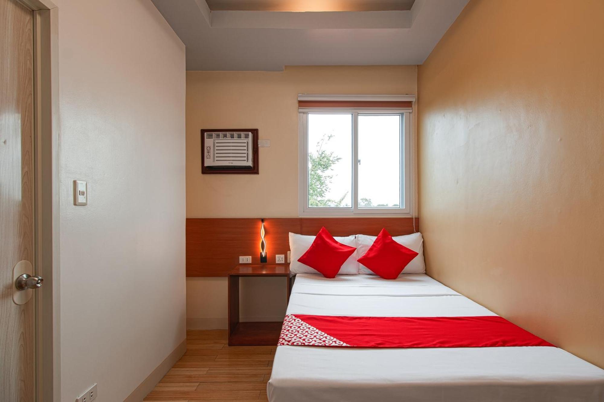 OYO 685 K Fortune Apartelle Lapu-Lapu City Exterior foto